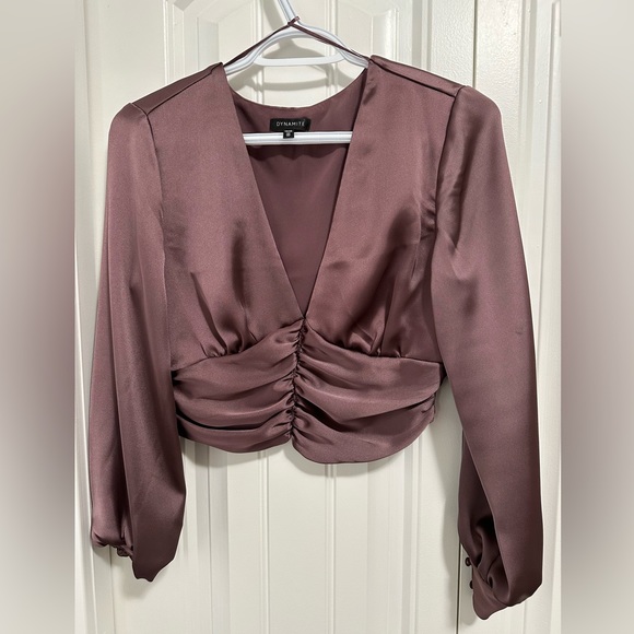 Dynamite cropped blouse - Picture 1 of 1